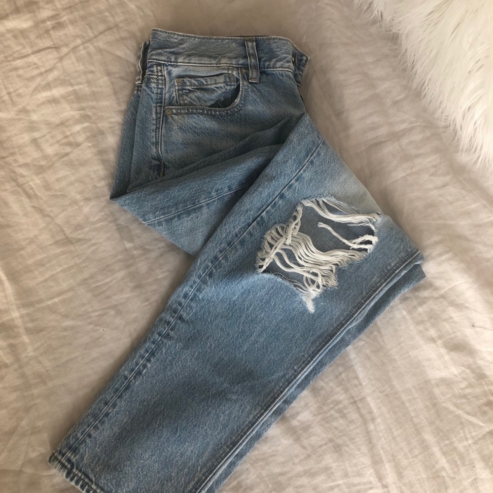 American Eagle Mom Jean